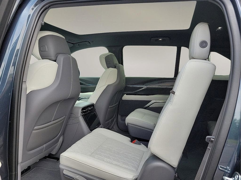 2025 Cadillac ESCALADE IQ Sport 1