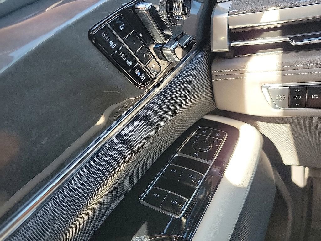 2026 Cadillac ESCALADE IQ Sport